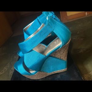 BCBG Peacock Zip Up Platform Sandal